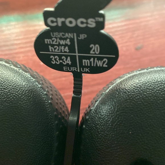 Black bran new crocs - Picture 6 of 7